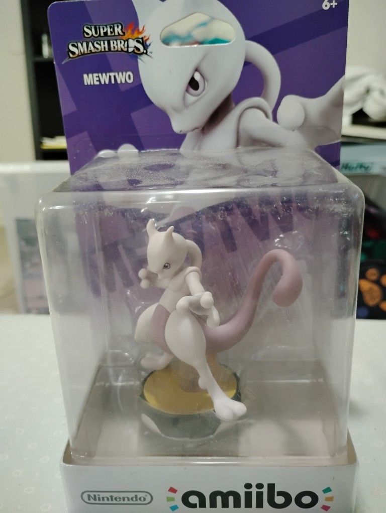 Mewtwo Amiibo Sealed