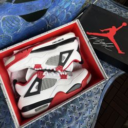 Jordan 4 Fire Red
