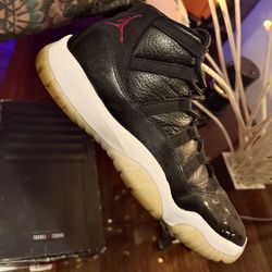 Awesome 😎!! 2015 Jordan 11 Retro 72-10 Size 10 !