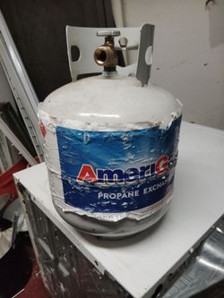 Empty propane bottle and good condition