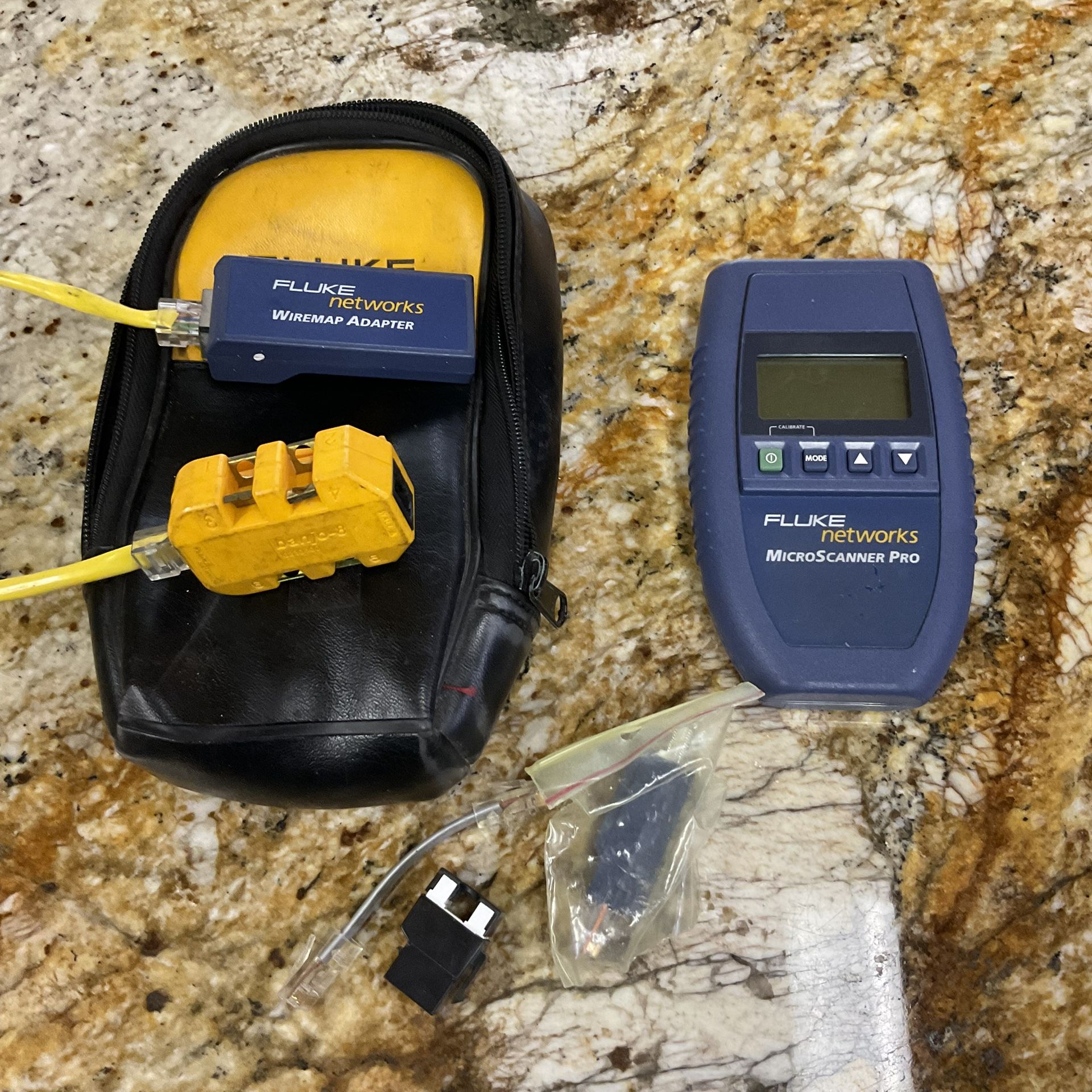 Fluke Networks MicroSanner Pro and Wiremap Adapter for Sale in ...