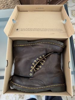 Dr. Martens 1460 Crazy Horse