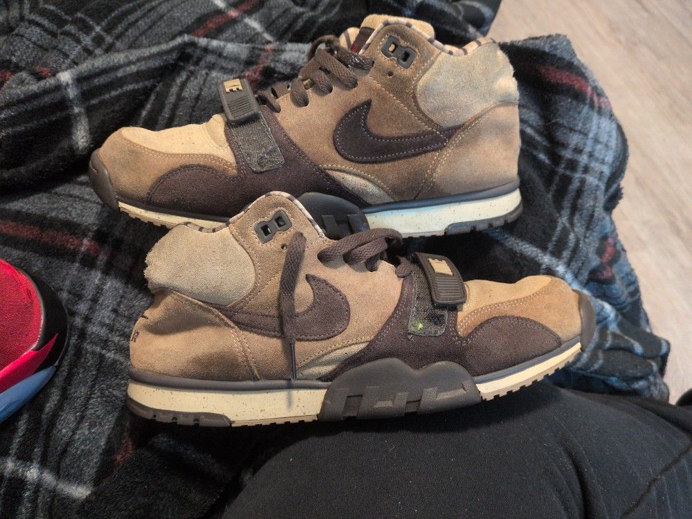 Air Trainer 1
Shima Shima