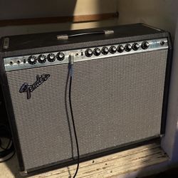 Fender Twin Reverb 1975 - 800$
