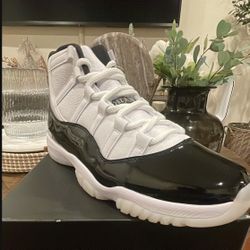 Air Jordan 11 DMP Gratitude Size 10M 