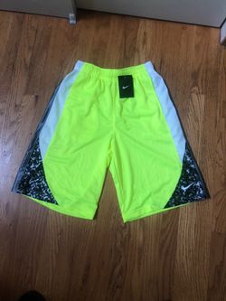 BRAND NEW w/tag. Youth Boys Nike shorts size L