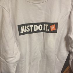 nike sweatshirt