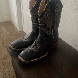 Cowboy Boots 