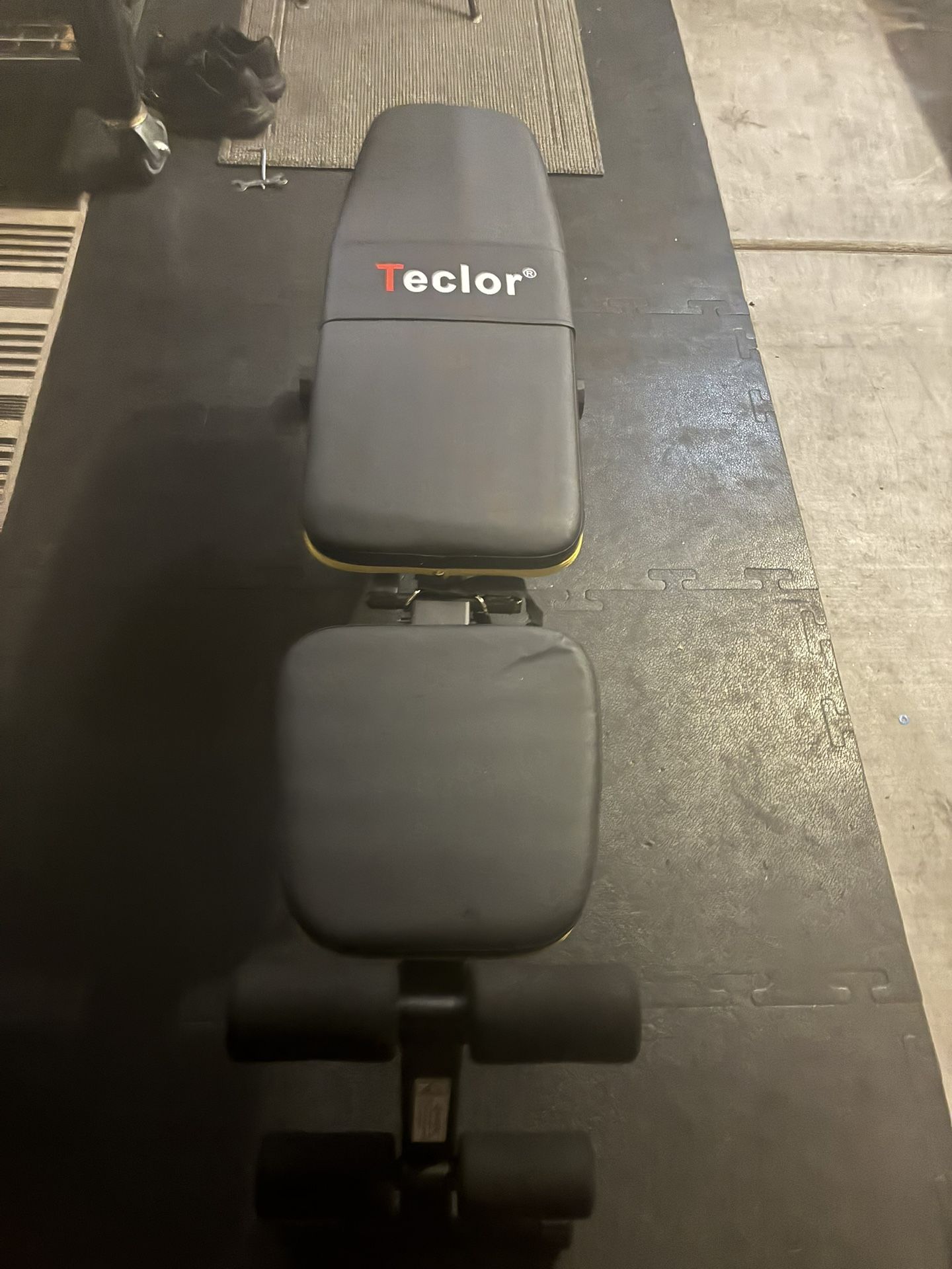 New Adjustable Weight Bench With 10 Settings