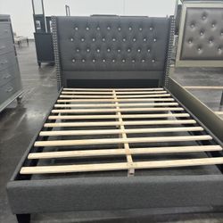 Queen Size Grey Crystal Button W Orthopedic Matres!!!!