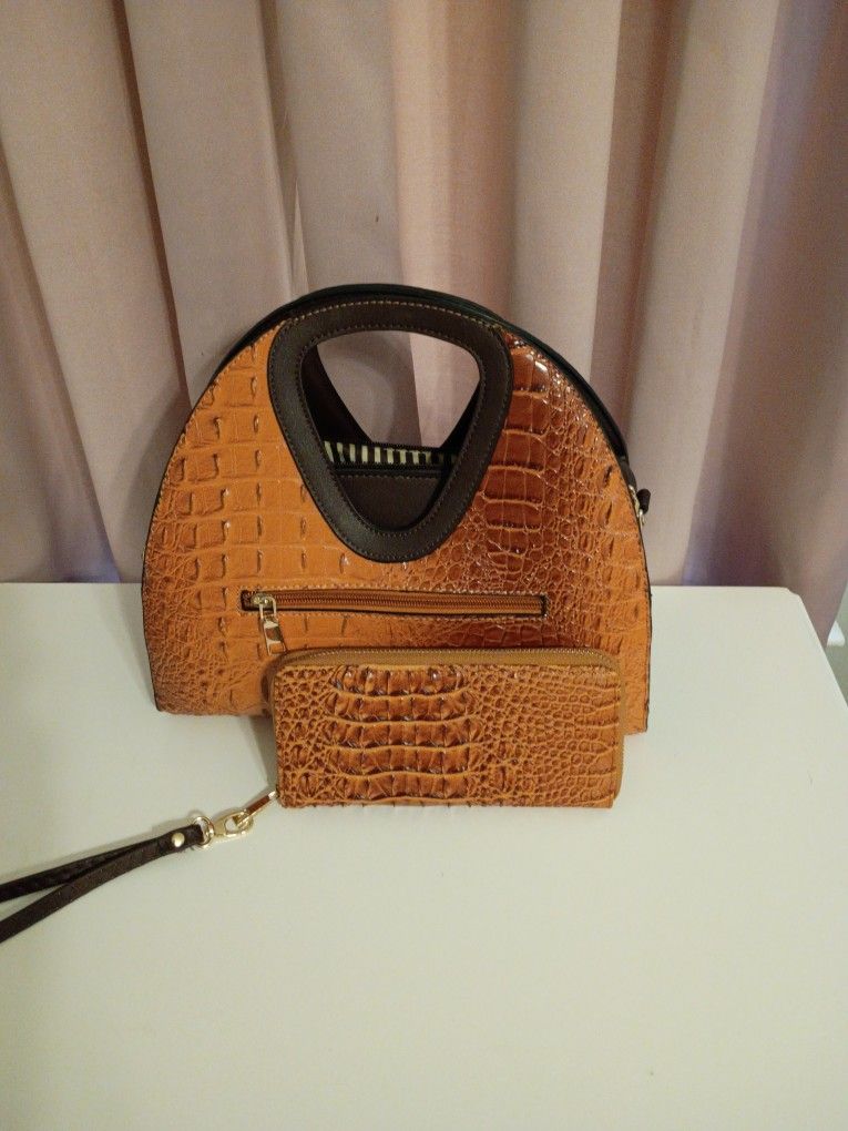 Beautiful Purse With Wallet 
