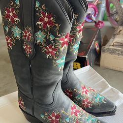 Women’s western boots
