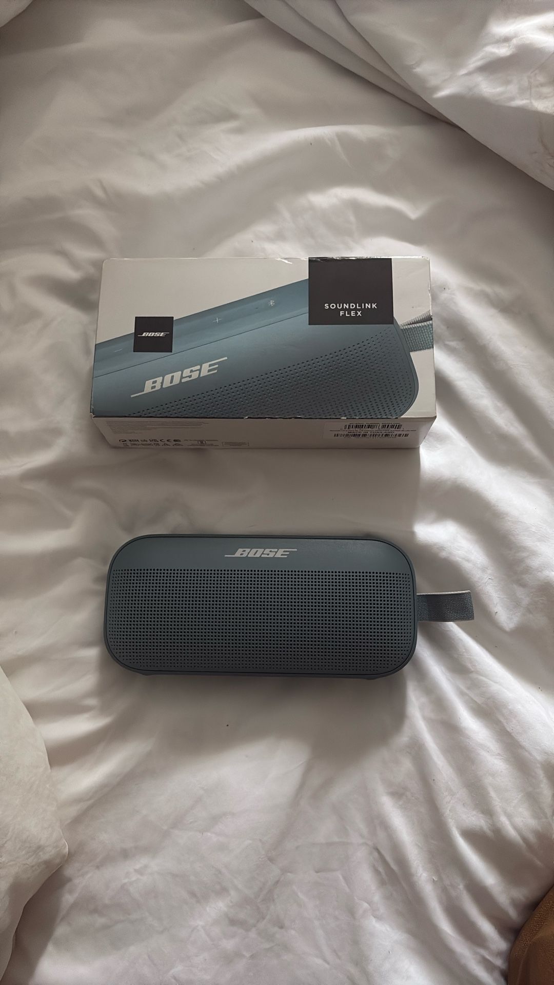 BOSE Soundlink Bluetooth speaker