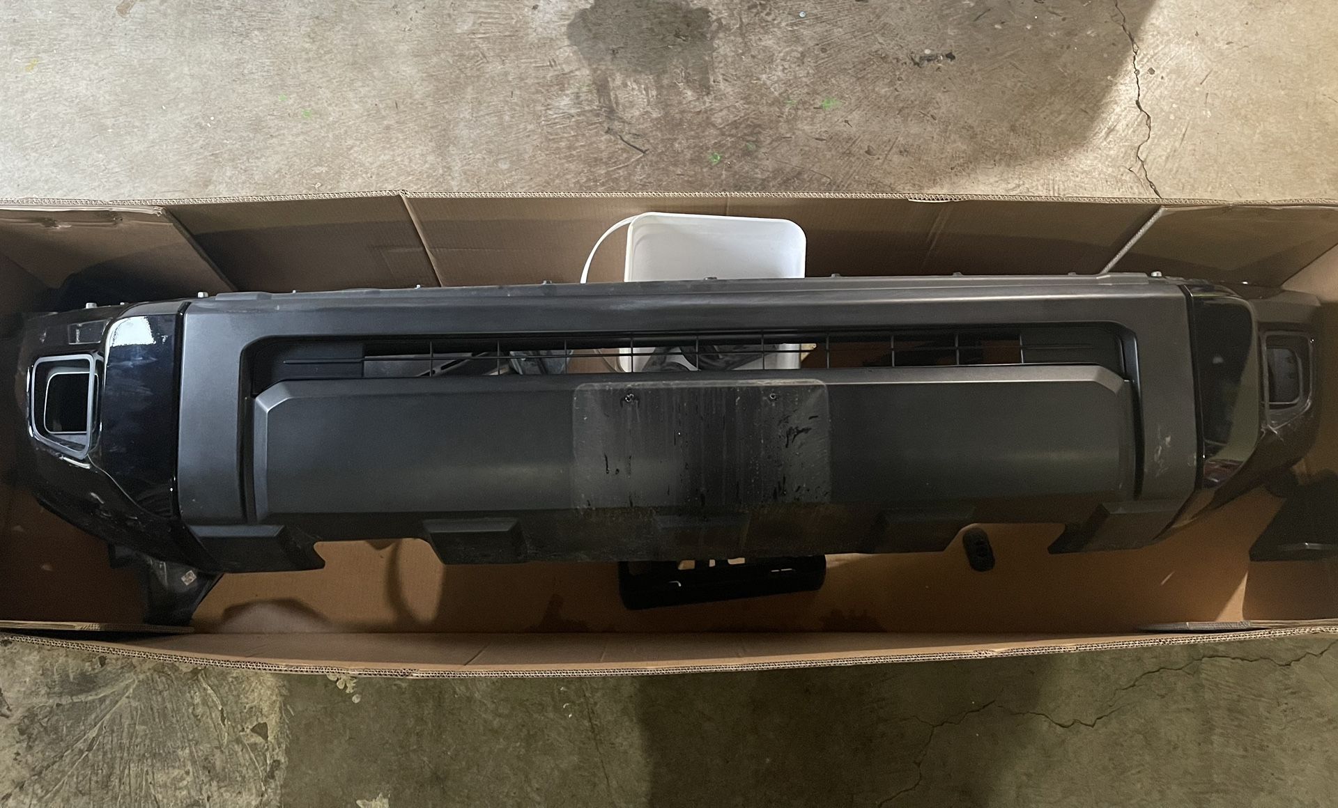 2020 Toyota Tundra Pro Front Bumper/Fogs