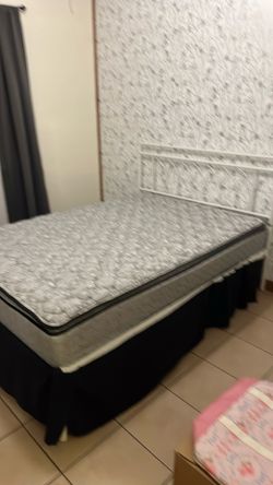 Full size bed with mattress