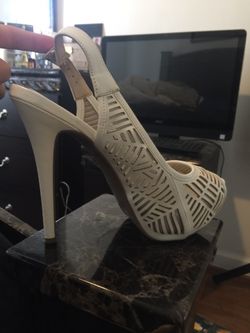 BCBG eneration high heels