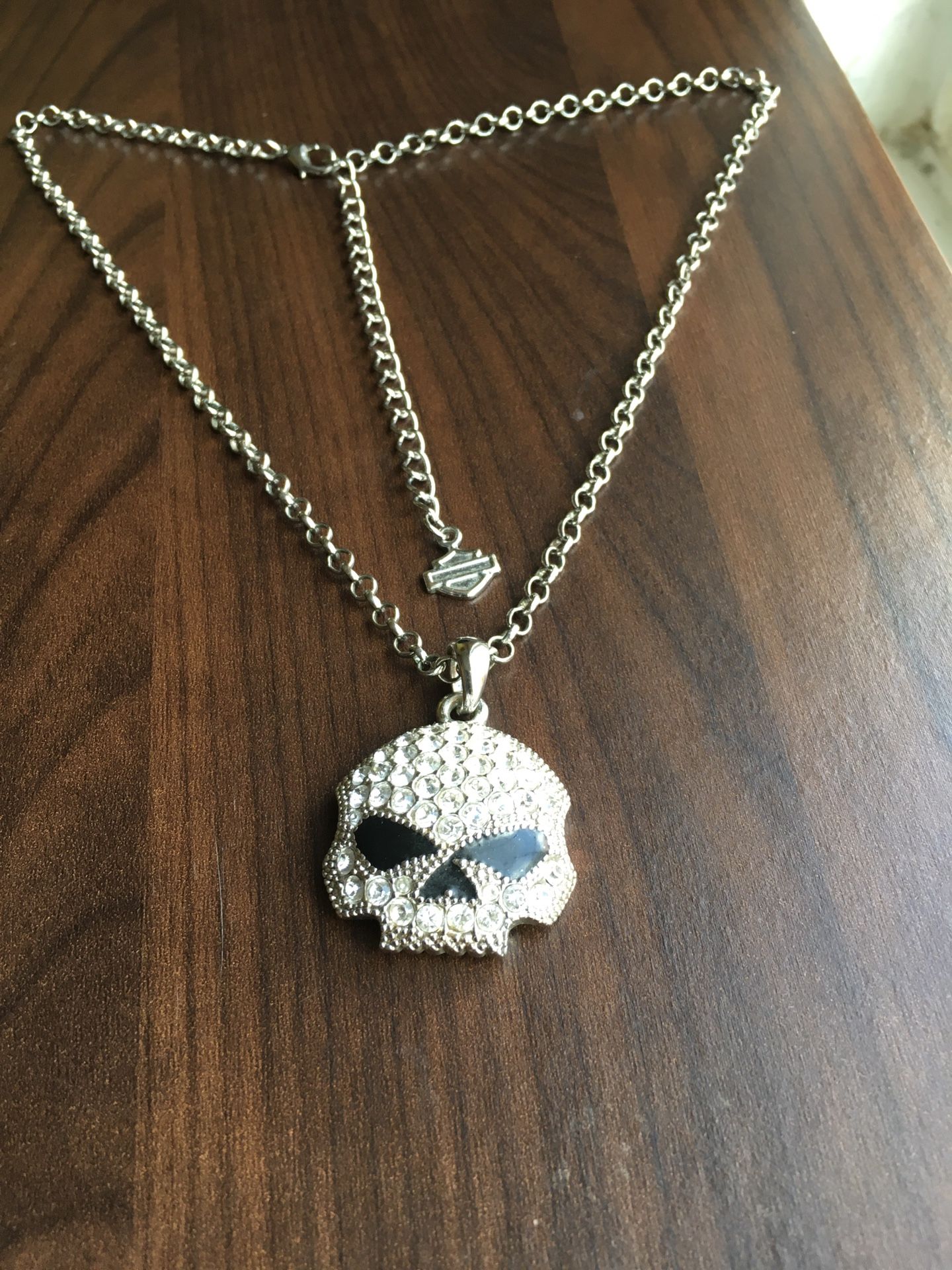 Harley Davidson Willie G Bling Skull Swarovski Crystal Necklace 2011