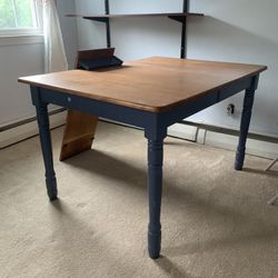 Table With Extra Leaf