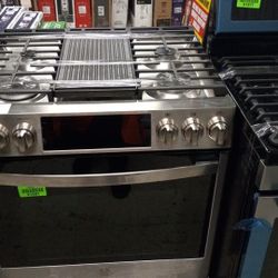 GE P2S930SELSS 5.6 Cu. Ft. Stove Range 4497