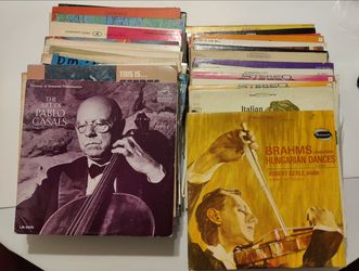 Vintage Collection priced to sell, 38 mosty Classical and instrumental LP's from the 50's through the 70's 

The pictures are of the actual one's you 