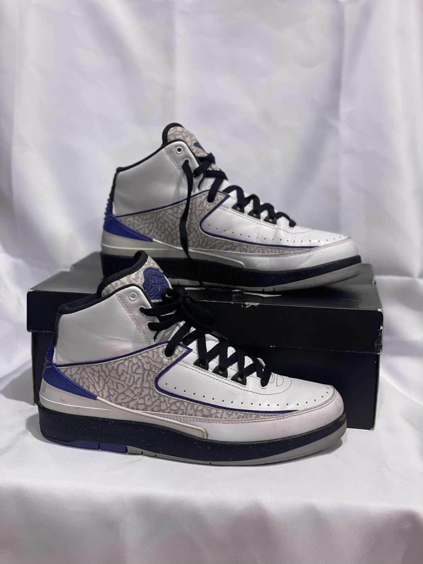 Air Jordan Retro White/Dark Concord Black Wolf Gray