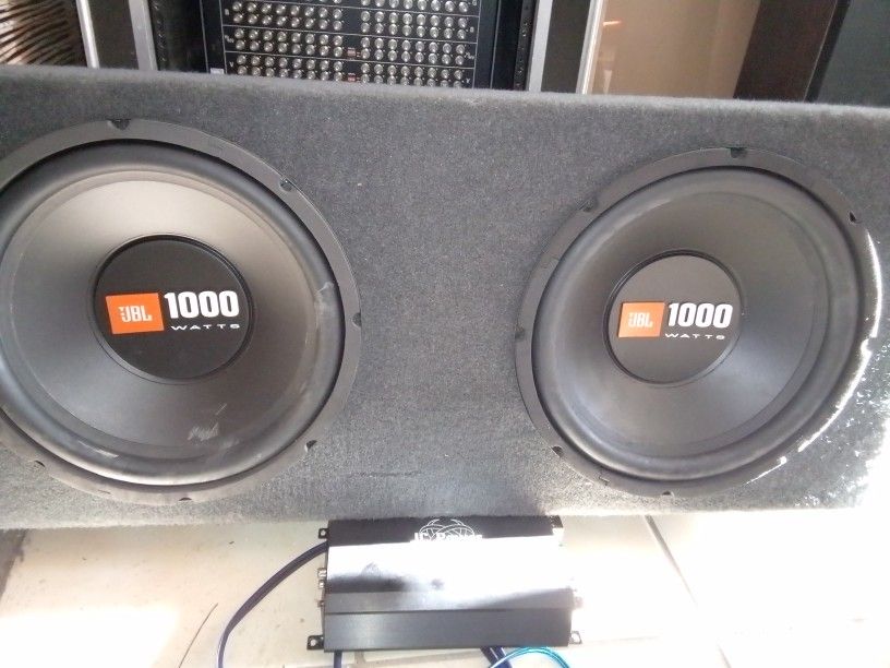 JBL 1000w 2 12" Subwoofer Box Plus Edge AC Power T1000 Amplifier For The Low