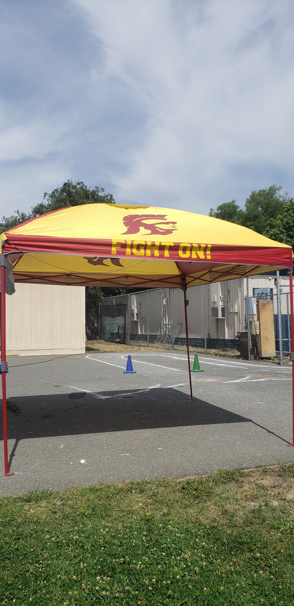 Like New USC Trojans Coleman Canopy. Firm price.