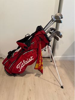 Titleist Golf Bag & Clubs