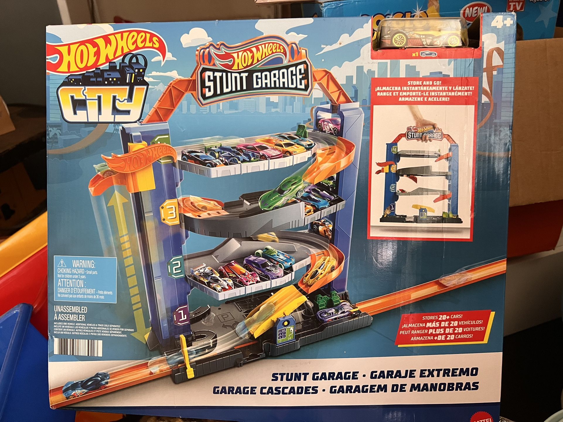 New Hot wheel Garage And Car
