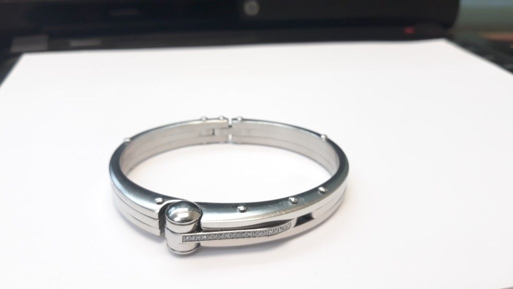 stainless steel Diamond Hand Cuff Style bracelet 7 inch