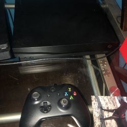 XBox One X 1Tb 