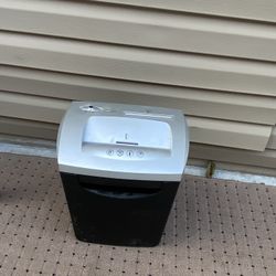 Paper Shredder 