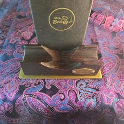 Mrs. Brog Cigar Stand 