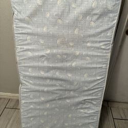 UsedSerta Perfect Embrace Crib to Toddler Bed Mattress