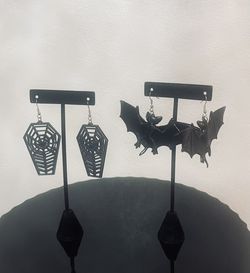 HALLOWEEN Coffin or Bat Earrings (brand new)