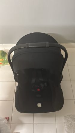 Bugaboo Nuna car seat