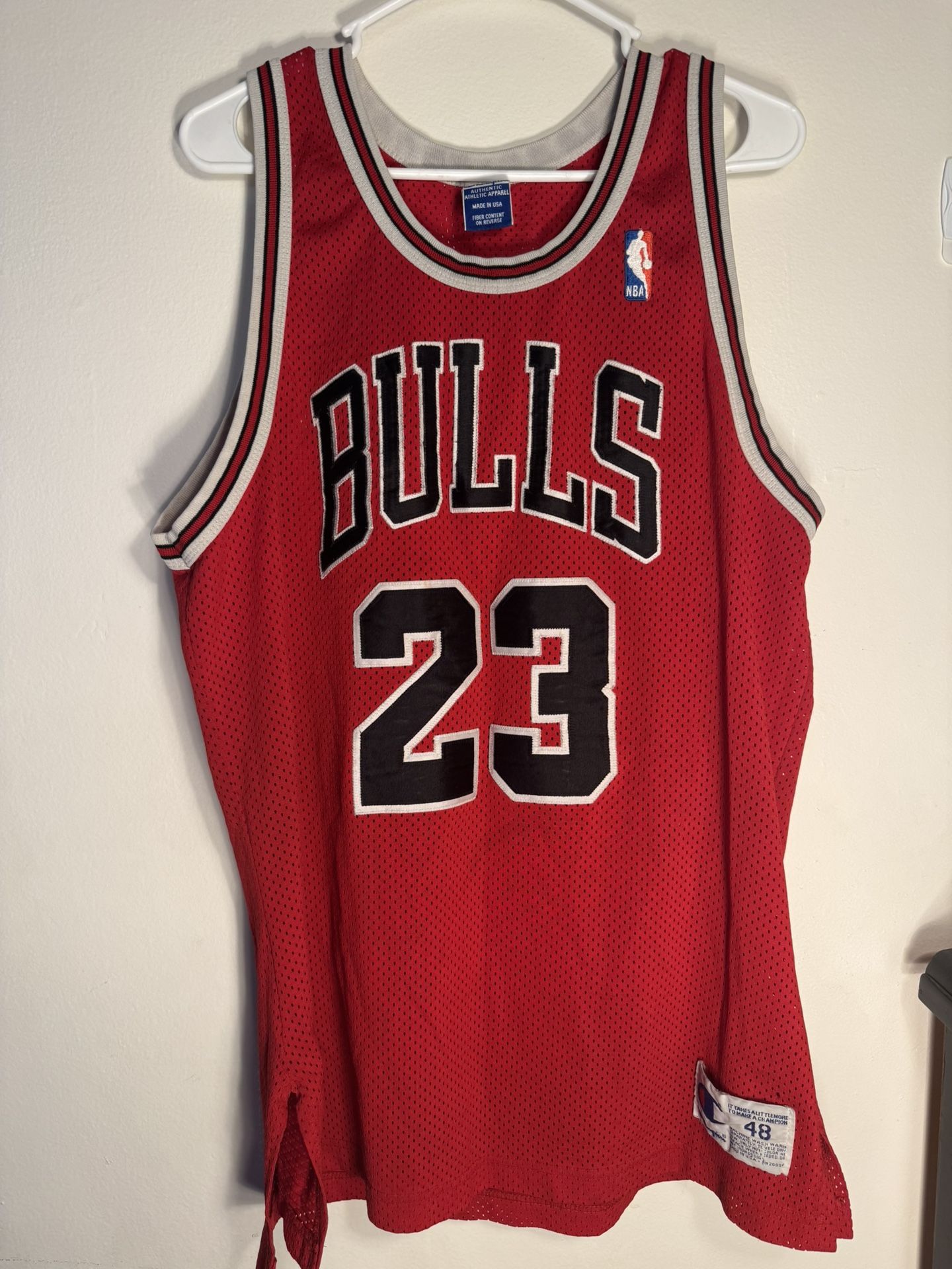 Authentic Michael Jordan Chicago Bulls Home Champion Jersey XL 48