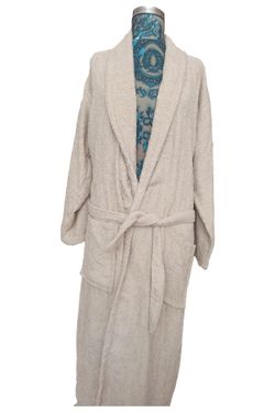 Soft and lightweight unisex bathrobe
