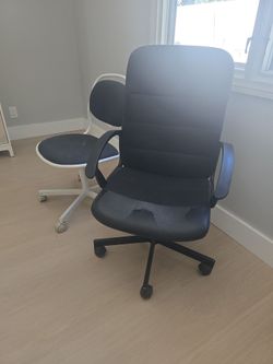 2 office chairs