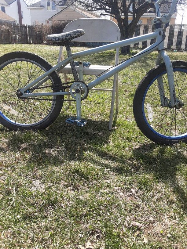 2015 Gt Performer All Original