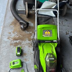 Greenworks 17” Cordless Lawnmower (Charger & Rechargable Battery Included). All Barely Used!