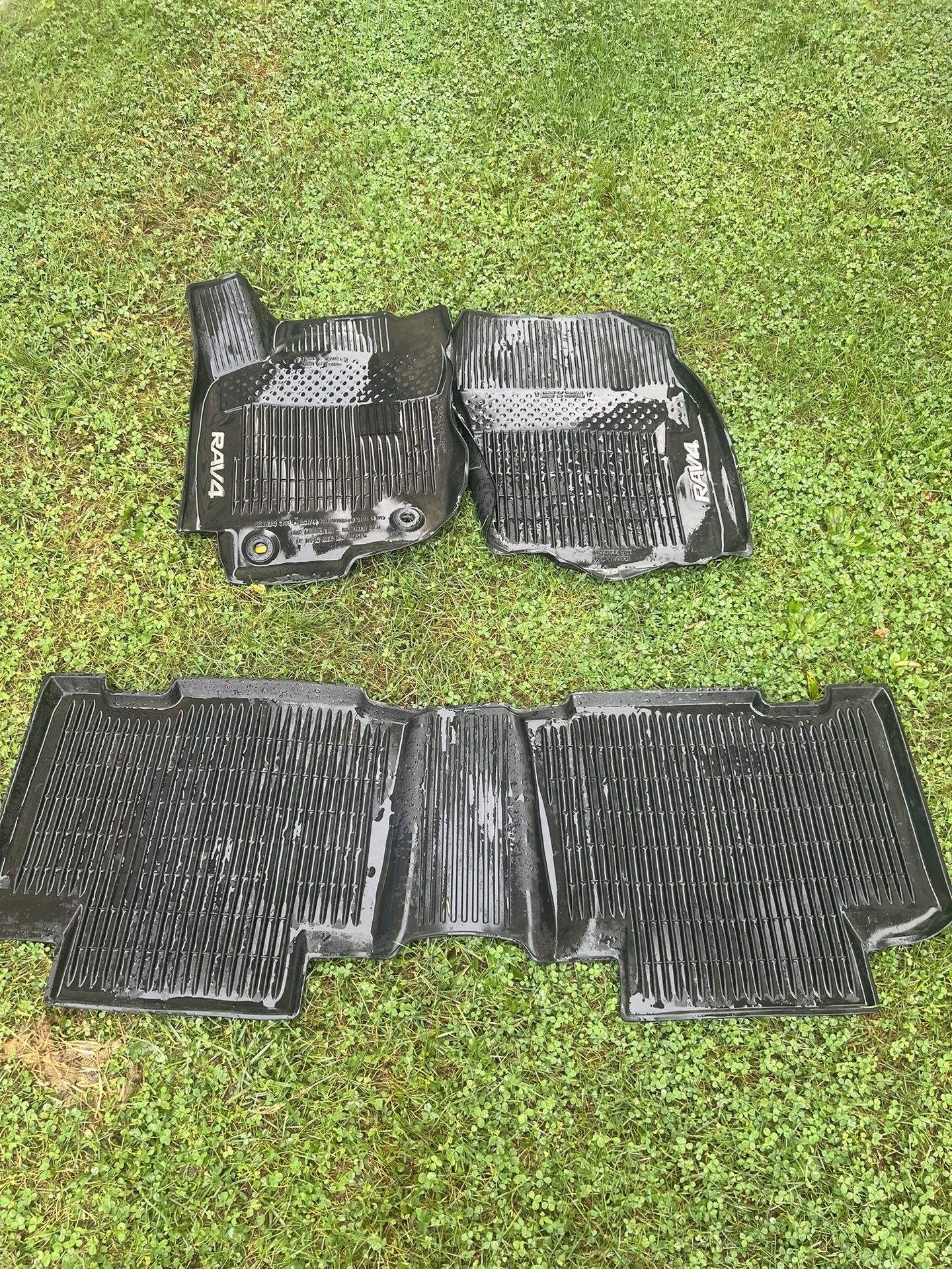 2018 Toyota Rav 4 Floor Mats