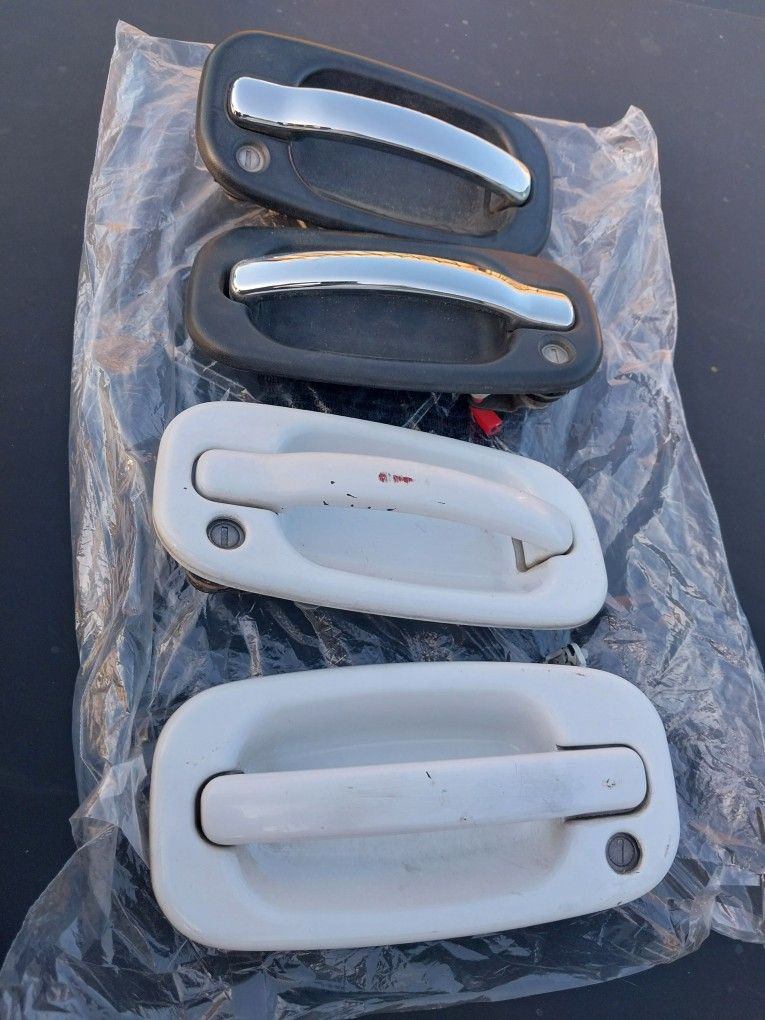 99/06 Chevy/sliverado/Gmc Door Handles 