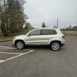 Volkswagen Tiguan all-wheel-drive 