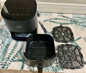 Cosori 5 qt Air Fryer with extra insert