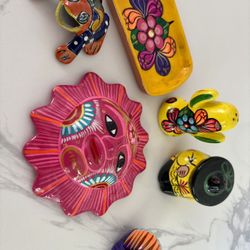 🎨 Hand-Painted Mexican Talavera Ceramic Figurines – Colorful Folk Art Set (6 Pieces)