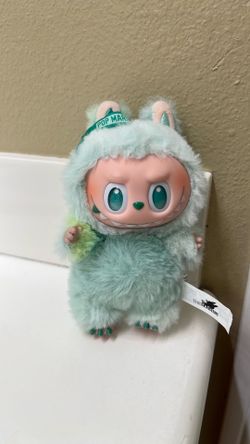 Pop mart energy labubu new keychain