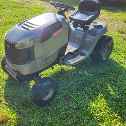 Craftsman LT 1500 Riding Mower Body No Engine No Deck 