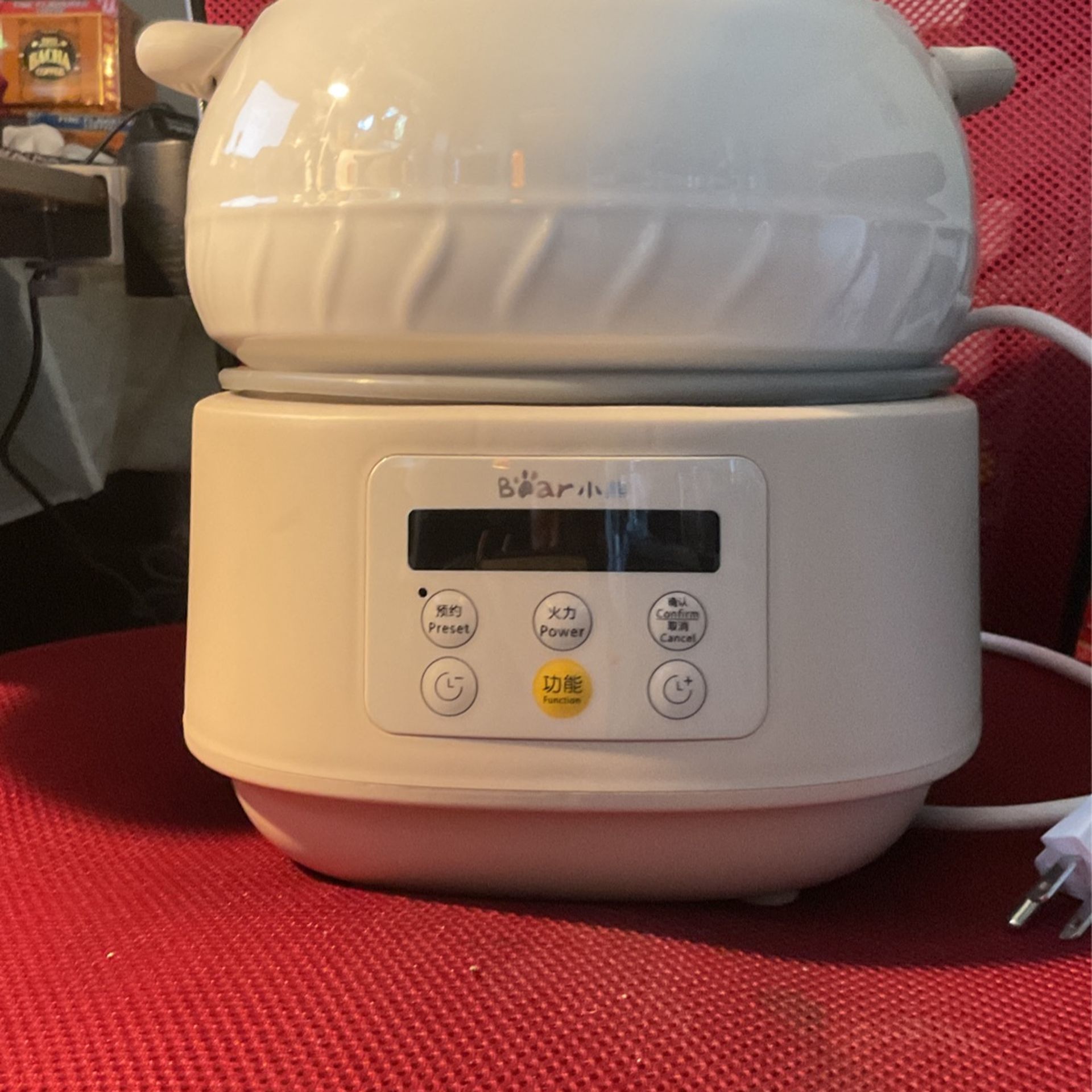 Bear Multi-function Electric Steam Cooker, Yunnan Steam Chicken Soup Steamer Ceramics, DQG-A30C1, 3L Used，looks New