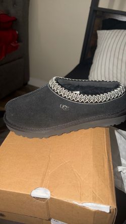 UGG Tasman